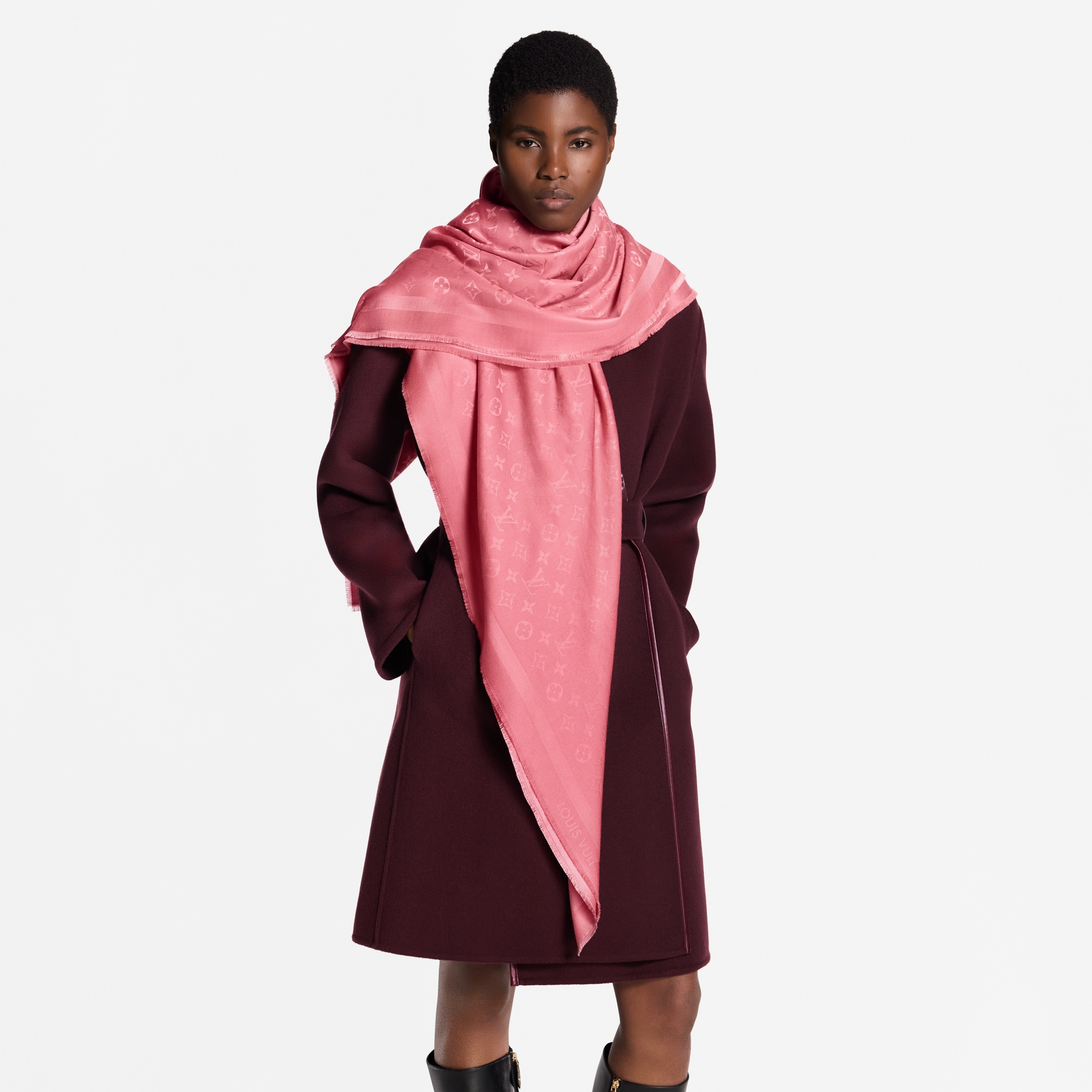 Monogram Pink Shawl Scarf | LOUIS VUITTON ®